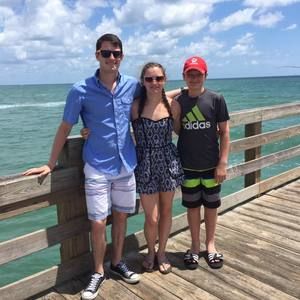 Meet your Posher, Elizabeth